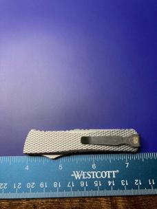 MINI MAMBA KNURLED D2 SILVER OTF KNIFE