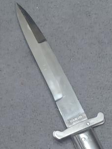 8 3/4" Black Rizzuto.