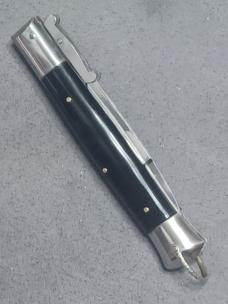 8 3/4" Black Rizzuto.