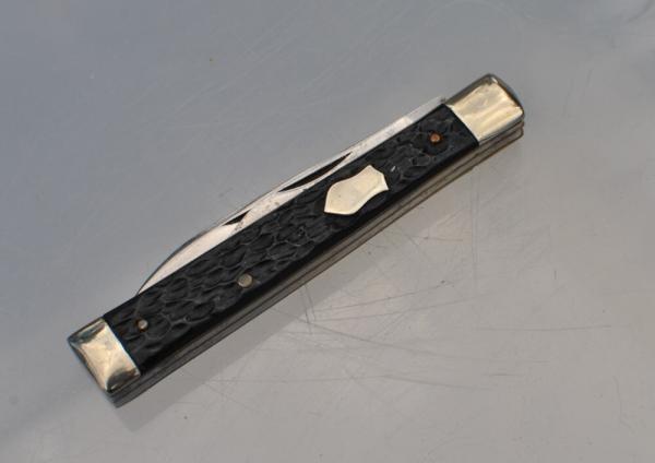 Imperial 2 Blade Dr. knife 1930's Pill Buster 3 1/4" Closed Rough Black Pinned Shield