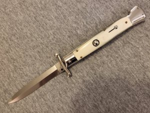 9" ITALIAN 80's era BRAZILIAN HORN SWINGUARD w/ DAGGER BLADE