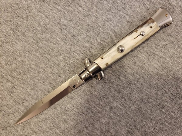 9" FRANK BELTRAME BRAZILIAN HORN ITALIAN STILETTO w/BAYONET BLADE