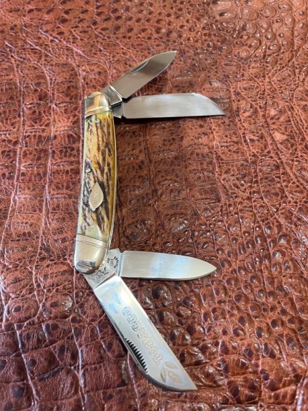 Bulldog brand 1985 Large Congress 4 1/4 inch 1st generation Stag BKC 327