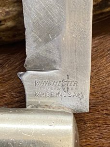 Vintage Winchester, Trademark, USA., 1920 Folding Hunter Knife, Jigged Bone Scales, 5 3/8 Vintage Winchester, Trademark, USA., 1920 Folding Hunter Knife, Jigged Bone Scales, 5 3/8