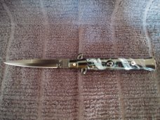 Blacked Out FRANK B. 9 INCH TACTICAL STYLE. Blacked Out FRANK B. 9 INCH TACTICAL STYLE.