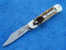 New 5-3/4" Stag Horn Hubertus leverlock auto (110.HH.08) New 5-3/4" Stag Horn Hubertus leverlock auto (110.HH.08)