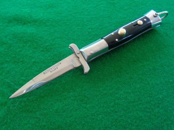 RARE SMALL RIZZUTO ESTILETO MILANO, Flat Bolster, Sombrero Guards RARE SMALL RIZZUTO ESTILETO MILANO, Flat Bolster, Sombrero Guards