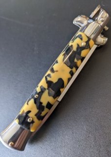 SKM Bumble Bee 23cm 9" NOS Bayonet Auto SKM Bumble Bee 23cm 9" NOS Bayonet Auto