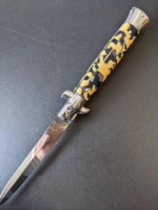 SKM Bumble Bee 23cm 9" NOS Bayonet Auto SKM Bumble Bee 23cm 9" NOS Bayonet Auto