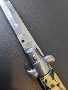 SKM Bumble Bee 23cm 9" NOS Bayonet Auto SKM Bumble Bee 23cm 9" NOS Bayonet Auto