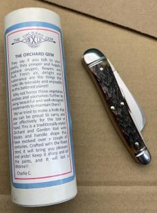 Great Eastern Cutlery Northfield UN-X-LD Orchard Gem Knife. Charlie C SFO. 383215 ..............(B) Great Eastern Cutlery Northfield UN-X-LD Orchard Gem Knife. Charlie C SFO. 383215 ..............(B)