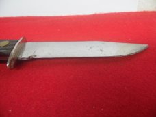 8-1/4" HUNTING KNIFE NO NAME RAZOR SHARP UNUSED? POOR STORAGE 8-1/4" HUNTING KNIFE NO NAME RAZOR SHARP UNUSED? POOR STORAGE