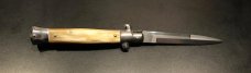 Renzo B. Italian 9" Stiletto, Honey Horn Scales