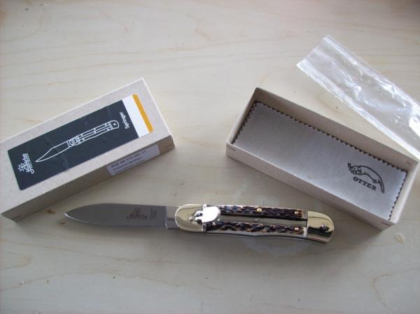 Hubertus Knife Solingen, Germany Large Size 11 Spear-Point Blade Genuine Stag/Antler NIB