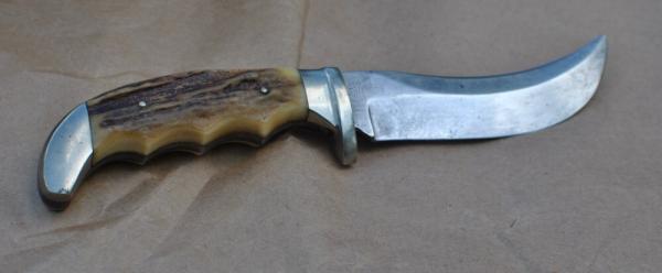 Anton Wingen Jr. Othello Germany Skinner 1950's 9 1/2" OAL Stag Finger Grooves  Thumb Guard 