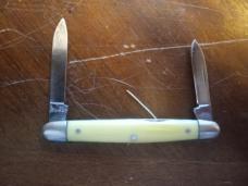 Case XX  32017 Dot Pen Senator Knife