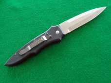 DISCONTINUED c.1990's PARAGON USA COBRA AUTOMATIC 5-1/4" long Closed