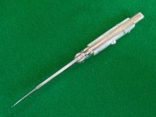 RARE M. Italy Inox in an Oval 20cm (8") PICK LOCK Imitation Pearl Pearlex Scales NICE ! RARE M. Italy Inox in an Oval 20cm (8") PICK LOCK Imitation Pearl Pearlex Scales NICE !