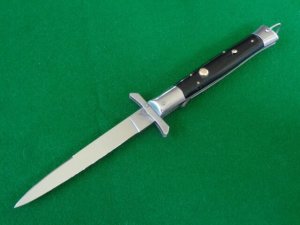 RARE Large c. 1970's RIZZUTO ESTILETO MILANO 10-3/8" SOMBRERO FOLDING GUARDS NICE !!!