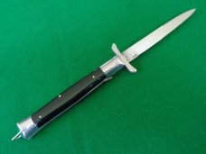 RARE Large c. 1970's RIZZUTO ESTILETO MILANO 10-3/8" SOMBRERO FOLDING GUARDS NICE !!! RARE Large c. 1970's RIZZUTO ESTILETO MILANO 10-3/8" SOMBRERO FOLDING GUARDS NICE !!!