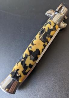 NOS SKM 23CM-9 INCH BAYONET BUMBLEBEE LUCITE 