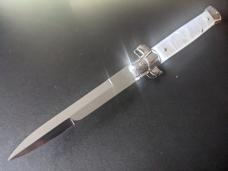 NOS SKM 23CM-9 INCH BAYONET WHITE PEARLEX NOS SKM 23CM-9 INCH BAYONET WHITE PEARLEX