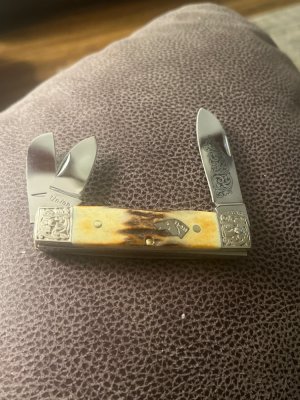 1990 KA-BAR BXO Limited Edition Super Fat & Gnarly Doghead Stag Whittler With Scrolled Bolsters 