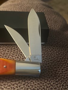 2008 QUEEN DAN BURKE Barlow QN9867 Bone Handle With Single Bolster & Two Blades New In Box 2008 QUEEN DAN BURKE Barlow QN9867 Bone Handle With Single Bolster & Two Blades New In Box