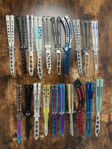 Lot of 20 Butterfly Balisong Trainer Knives Lot of 20 Butterfly Balisong Trainer Knives