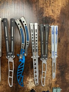 Lot of 20 Butterfly Balisong Trainer Knives Lot of 20 Butterfly Balisong Trainer Knives