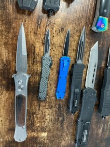 Lot of 20 Automatic Knives Lot of 20 Automatic Knives