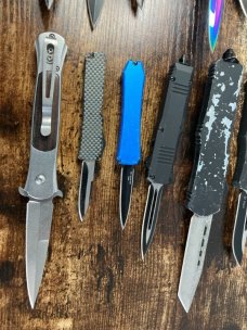 Lot of 20 Automatic Knives Lot of 20 Automatic Knives