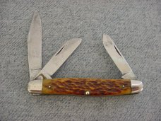 Vintage QUEEN(Capital Q with Crown - circa. 1945), Bone Handle, Classic Stockman's Pocket Knife Vintage QUEEN(Capital Q with Crown - circa. 1945), Bone Handle, Classic Stockman's Pocket Knife
