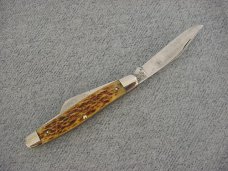 Vintage QUEEN(Capital Q with Crown - circa. 1945), Bone Handle, Classic Stockman's Pocket Knife Vintage QUEEN(Capital Q with Crown - circa. 1945), Bone Handle, Classic Stockman's Pocket Knife