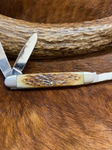 Craftsman USA., 9487, 3 Blade Pocket Knife, Jigged Bone Handles, 3 1/8" Craftsman USA., 9487, 3 Blade Pocket Knife, Jigged Bone Handles, 3 1/8"