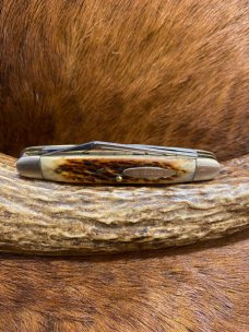 Craftsman USA., 9487, 3 Blade Pocket Knife, Jigged Bone Handles, 3 1/8" Craftsman USA., 9487, 3 Blade Pocket Knife, Jigged Bone Handles, 3 1/8"