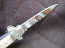 Leverletto by Bill DeShives switchblade Leverletto by Bill DeShives switchblade
