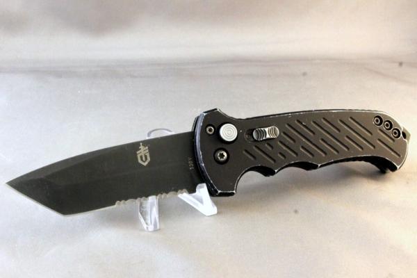 GERBER 06 AUTOMATIC with TANTO Blade, Knife Fires Hard, Locks Tight, Safety Lock, Free Shipping
