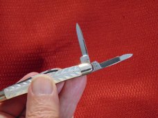 VINTAGE HILGER & SONS CELEBRATED CUTLERY GENUINE CARVED PEARL FACTORY SAMPLE KNIFE 1858-1890 VINTAGE HILGER & SONS CELEBRATED CUTLERY GENUINE CARVED PEARL FACTORY SAMPLE KNIFE 1858-1890