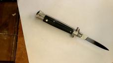 VINTAGE ITALIAN STILETTO SWITCHBLADE/ 4.75" ACRYLIC HANDLE/ SWING GUARD RELEASE AUTO KNIFEBLADE