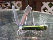 Schrade Old Timer 94OT Gunstock Trapper with Smooth Hunter Green Bone Handles
