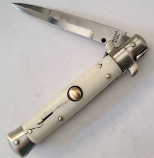 VINTAGE STILETTO 4" SMOOTH BONE HANDLE 3'' BLADE LOCKBACK RELEASE  AUTO KNIFE 