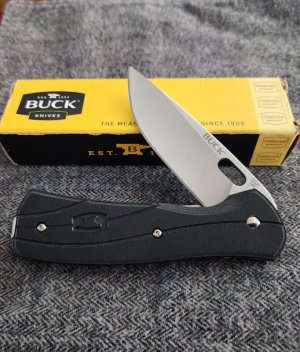 2011 Buck Vantage Select Large Liner lock 0345BKSWM. 420HC SS. Paperstone handles