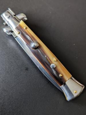 FRANK BELTRAME 23CM 9" DAGGER AUTO IN BRAZILIAN HONEY HORN...NEW 