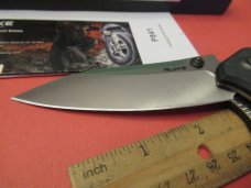 Ruike Flipper Textured Green & Black G-10 Handle Folding Model P841 Ruike Flipper Textured Green & Black G-10 Handle Folding Model P841