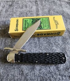 2008 Schrade Collector's Cutlery Society Charter Member Swing Guard Lockback knife SCCS2008. NIB 2008 Schrade Collector's Cutlery Society Charter Member Swing Guard Lockback knife SCCS2008. NIB