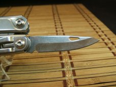 LEATHERMAN RV MULTI-TOOL PORTLAND, OREGON UNUSED IN EXCELLENT UNMARKED CONDITION WITH 14 TOTAL TOOLS