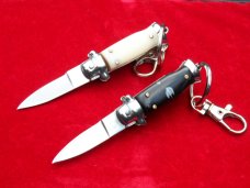 New 3-3/4" Italian wasp body Stiletto keychain knife set Ivory &Horn New 3-3/4" Italian wasp body Stiletto keychain knife set Ivory &Horn