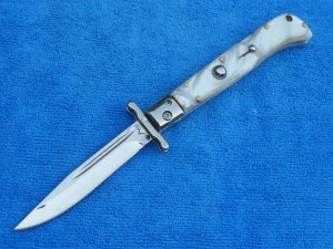 New 9" AKC Roma Swinguard Pearl white handles 