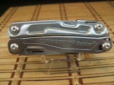 LEATHERMAN BOLSTER MULTI-TOOL FROM PORTLAND, OREGON USA IN MINT UNUSED, UNCARRIED CONDITION LEATHERMAN BOLSTER MULTI-TOOL FROM PORTLAND, OREGON USA IN MINT UNUSED, UNCARRIED CONDITION